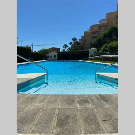 Tres Bel Avec Piscine Et Tennis Entre Amis Ou En Famille *