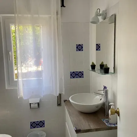 Tres Bel Avec Piscine Et Tennis Entre Amis Ou En Famille *