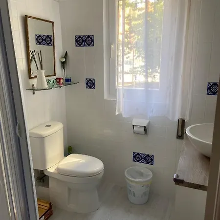 Très Bel Avec Piscine Et Tennis Entre Amis Ou En Famille