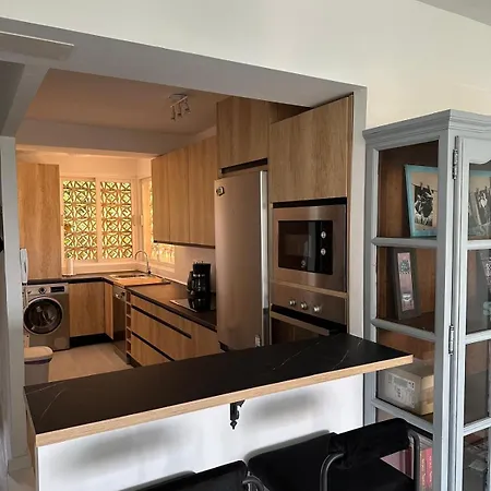 Tres Bel Avec Piscine Et Tennis Entre Amis Ou En Famille 埃斯特波纳