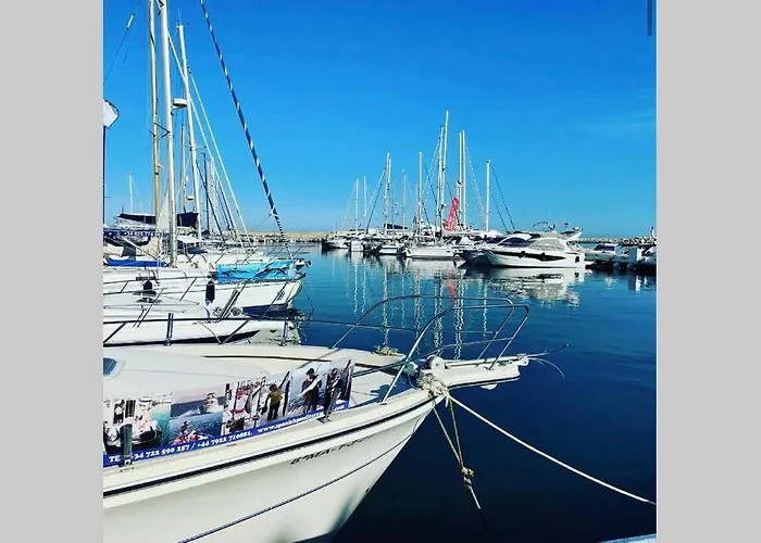Très Bel Avec Piscine Et Tennis Entre Amis Ou En Famille * Estepona