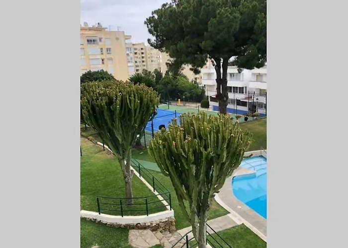 Tres Bel Avec Piscine Et Tennis Entre Amis Ou En Famille Apartment