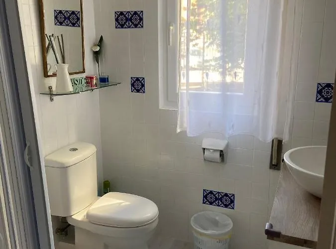 Très Bel Avec Piscine Et Tennis Entre Amis Ou En Famille